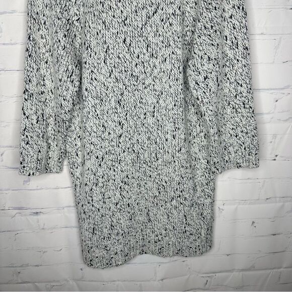 H&M small sweater dress‎ - Picture 6 of 7